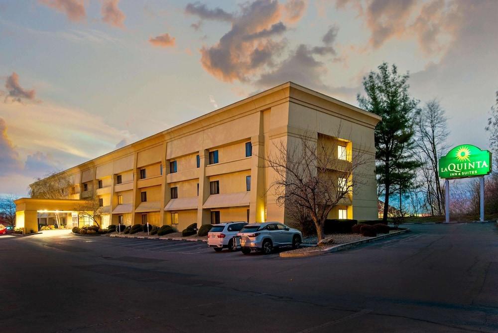 La Quinta By Wyndham Harrisburg Airport Hershey Exterior photo